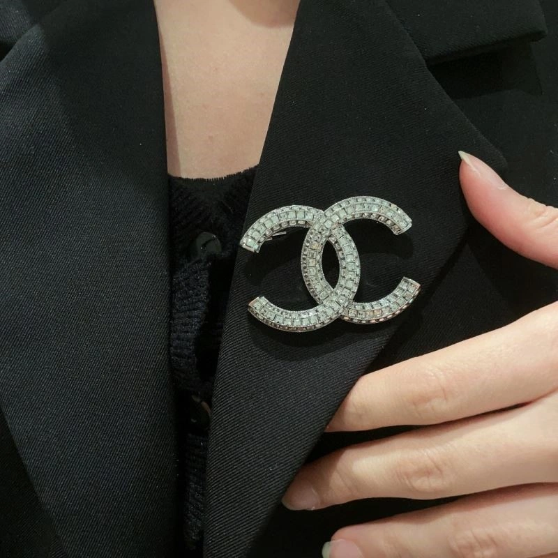 QuickDry Chanel Brooches 221874