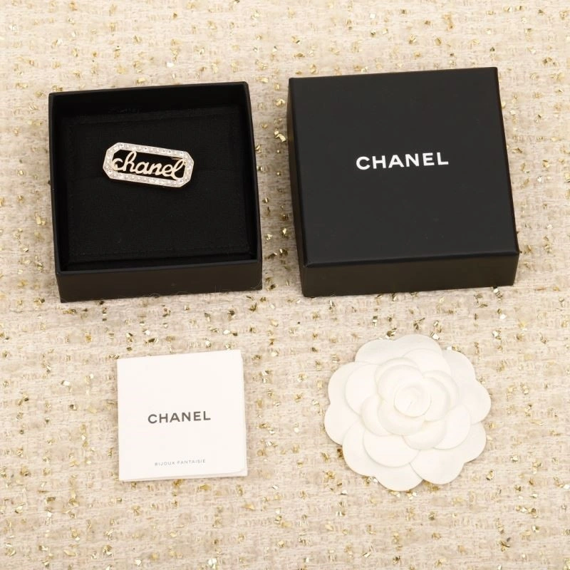 Chanel Brooches SunProtective 221863