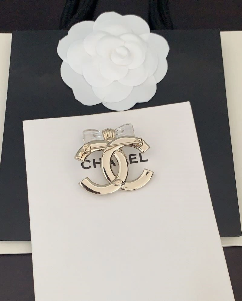 Chanel Brooches Effortless 221869