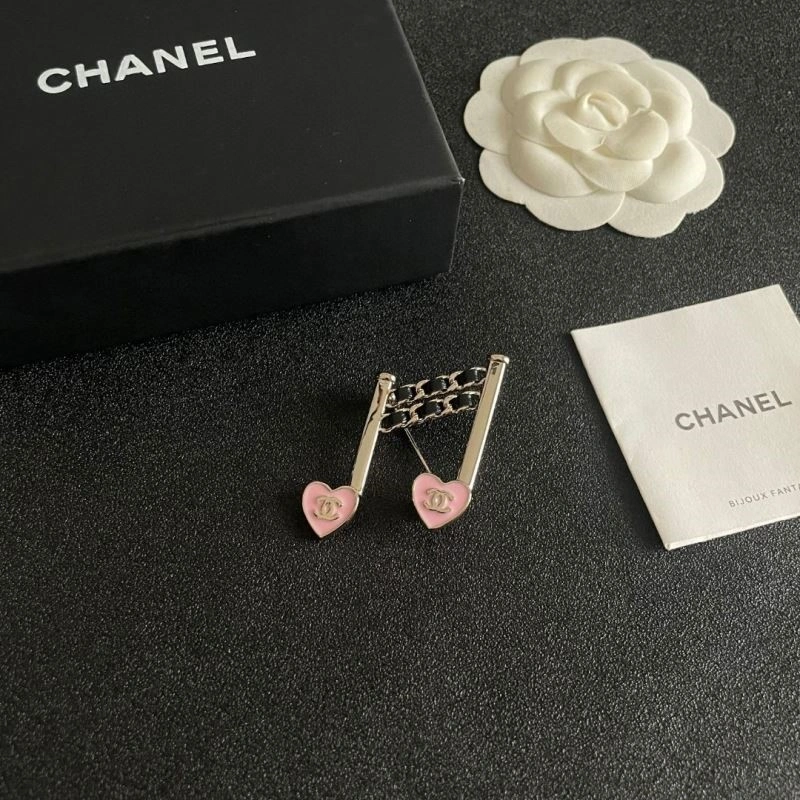 Breathable Chanel Brooches 221851
