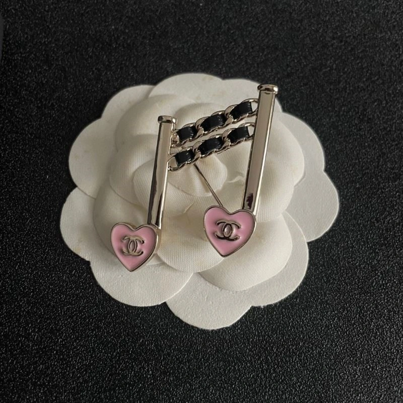 Breathable Chanel Brooches 221851