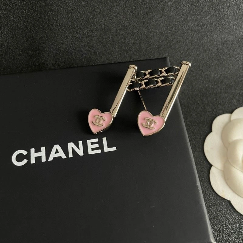 Breathable Chanel Brooches 221851