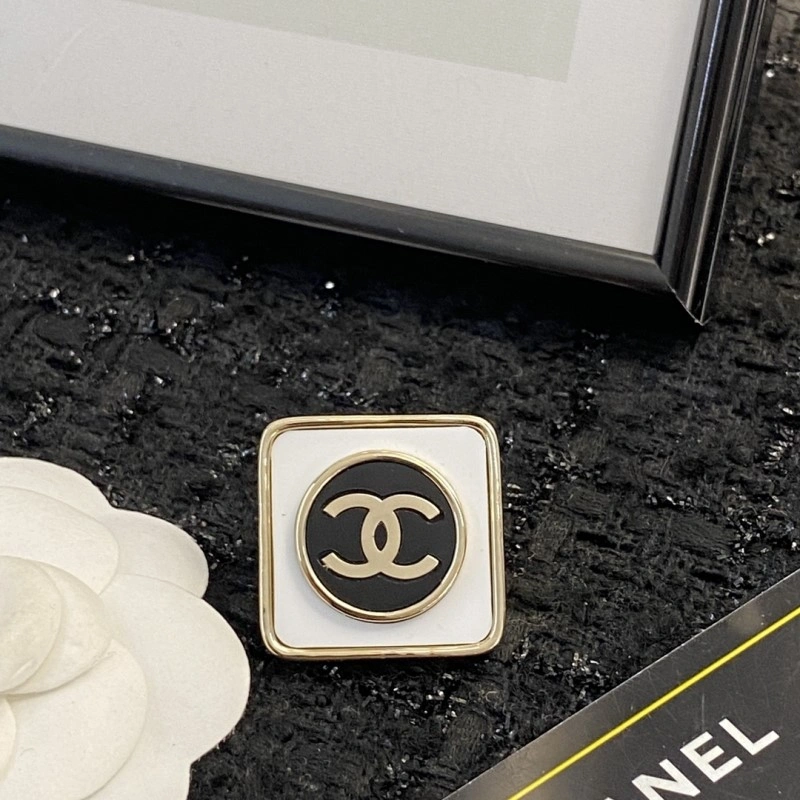 Thermal Chanel Brooches 221848