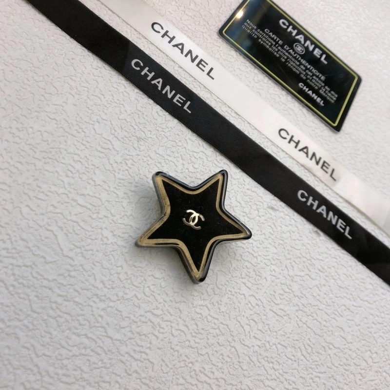 FastDry Chanel Brooches 221894