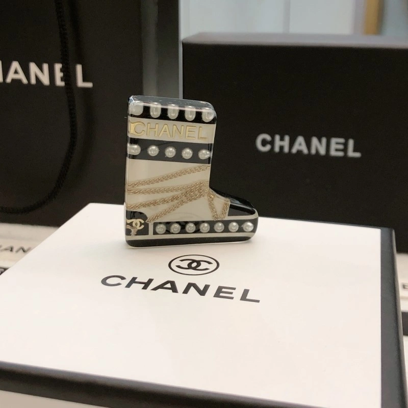 Durable Chanel Brooches 221883