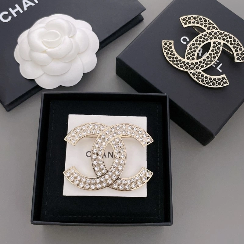 Affordable Chanel Brooches 221889