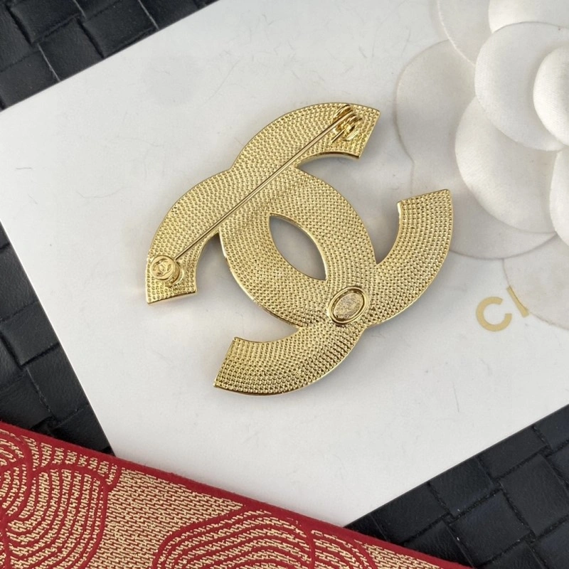 FastDry Chanel Brooches 221836