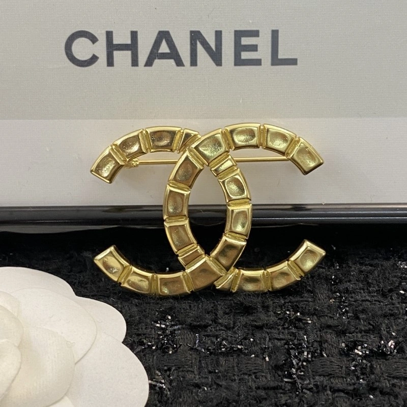 Unisex Chanel Brooches 221822