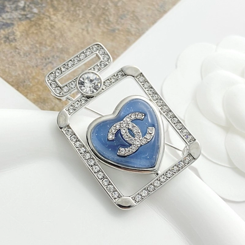 Chanel Brooches HighQuality 221828