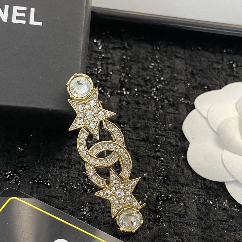 Practical Chanel Brooches 221831