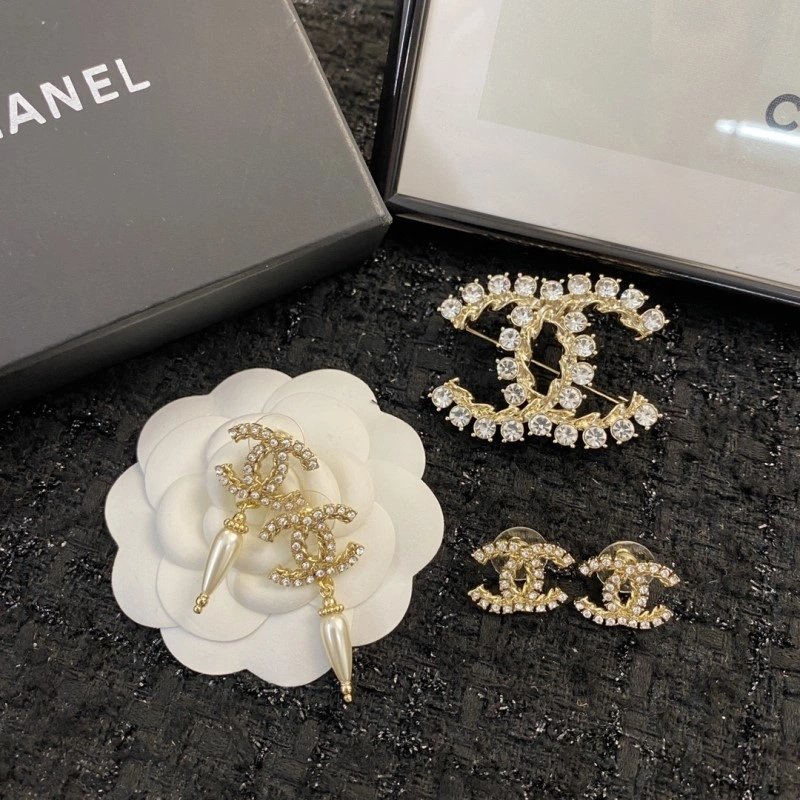 Chanel Brooches Breathable 221818