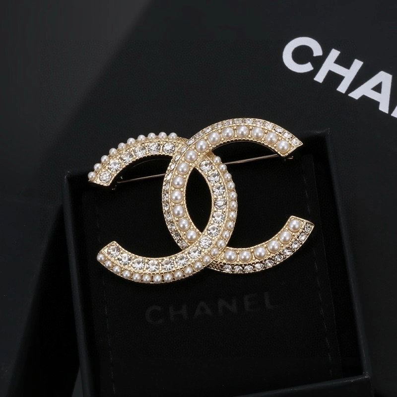 Packable Chanel Brooches 221803