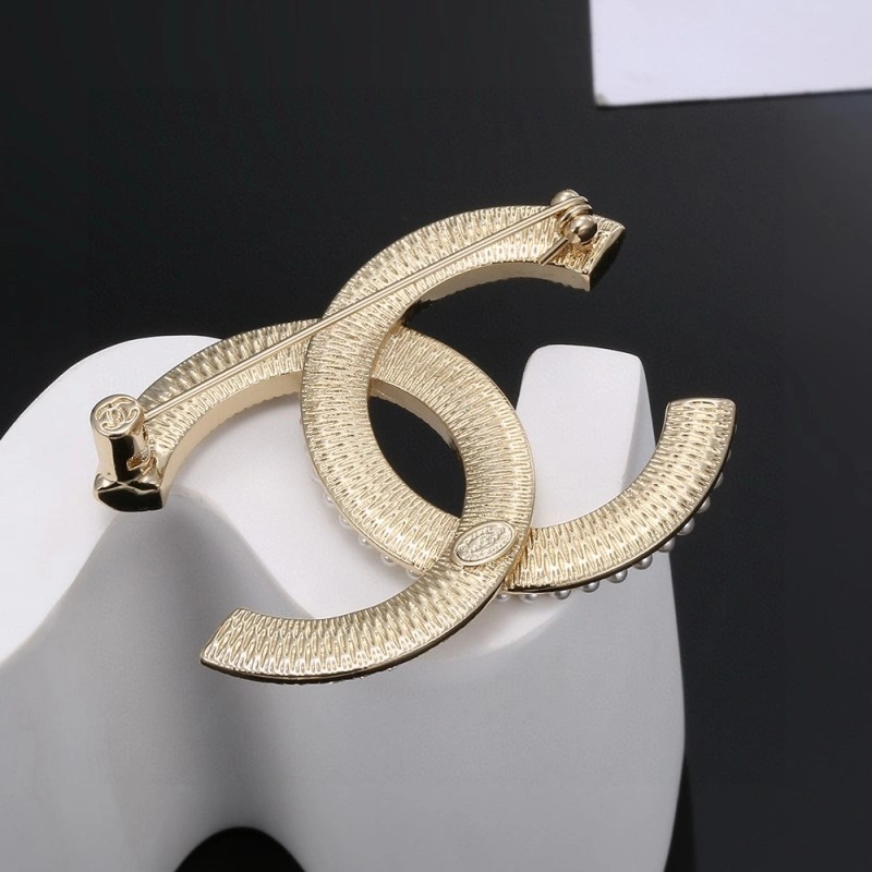Packable Chanel Brooches 221803