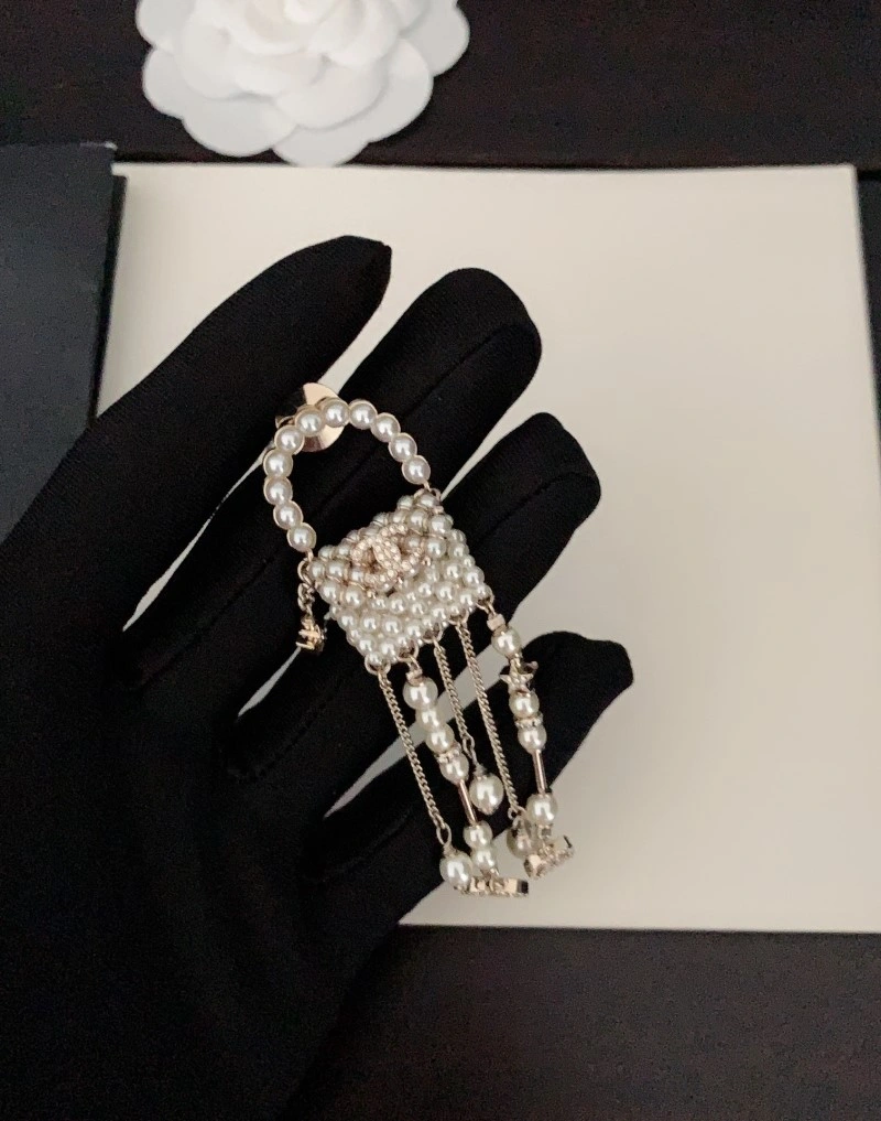 Chanel Brooches GoodFit 221802