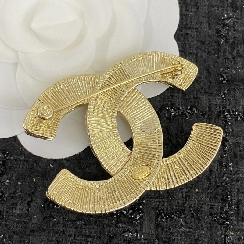 MultiPurpose Chanel Brooches 221804