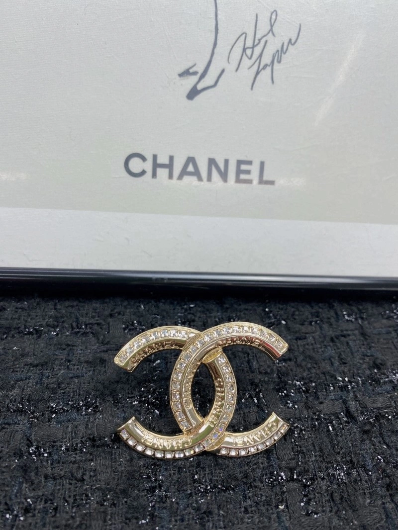 Chanel Brooches Sophisticated 221796