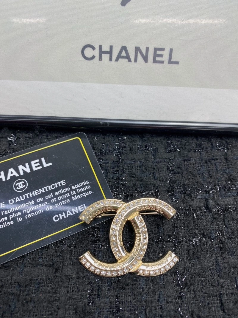 Chanel Brooches Sophisticated 221796