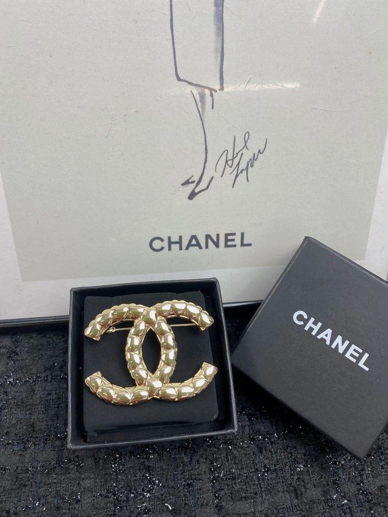 Chanel Brooches Elegant 221792