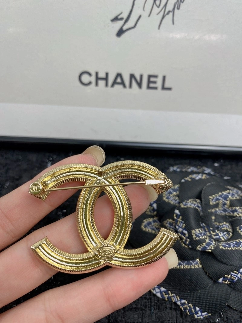 Chanel Brooches Elegant 221792
