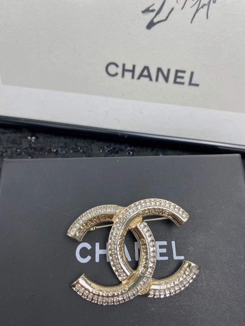 FreshLook Chanel Brooches 221783
