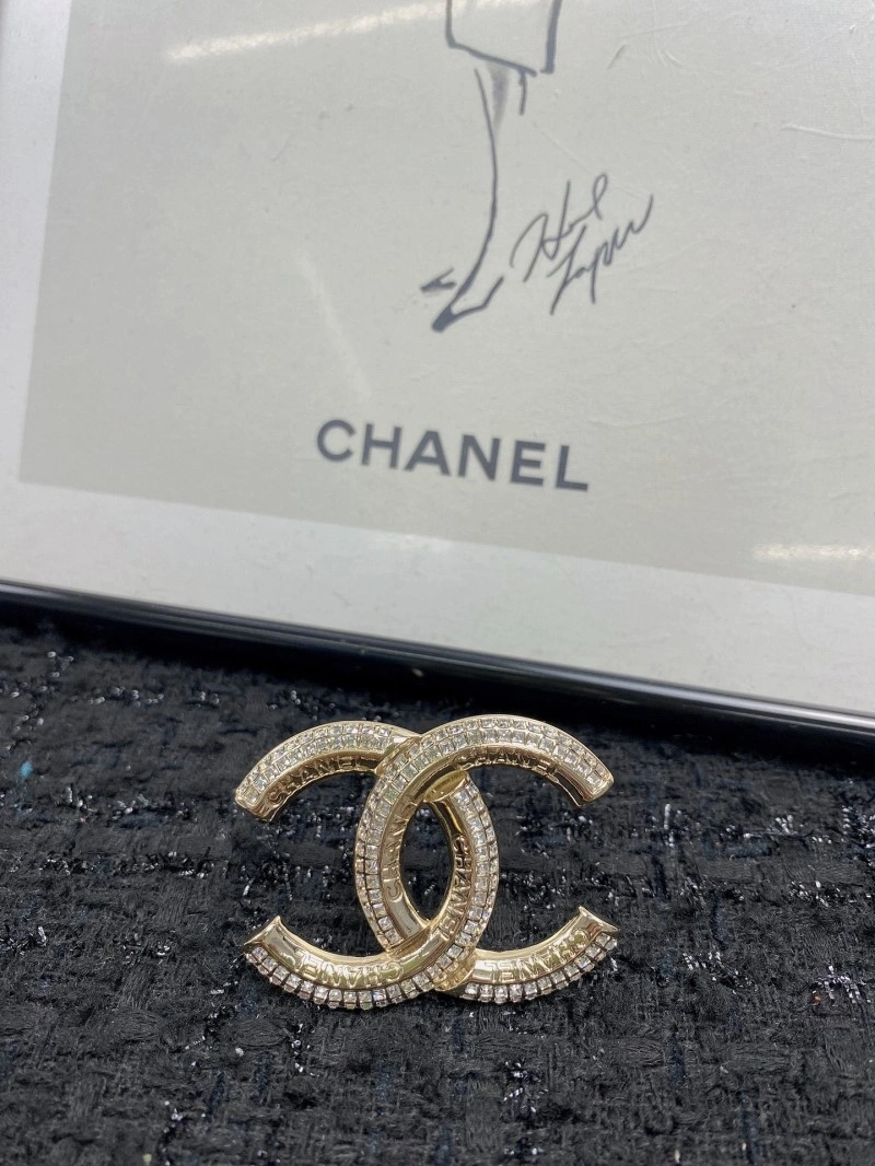 FreshLook Chanel Brooches 221783