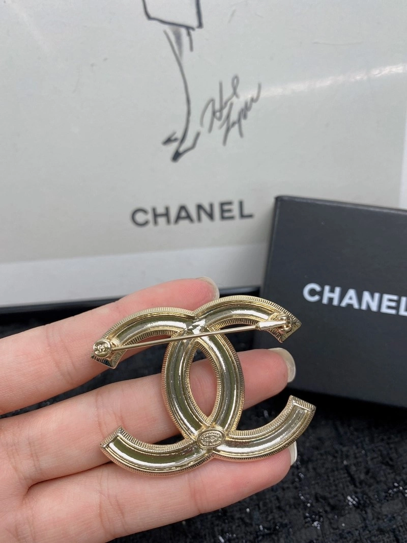 FreshLook Chanel Brooches 221783