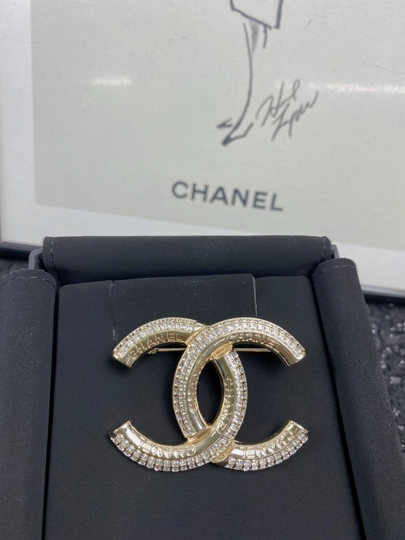 FreshLook Chanel Brooches 221783