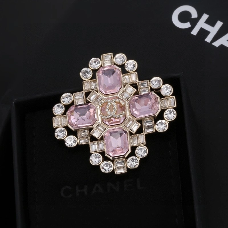 Affordable Chanel Brooches 221778