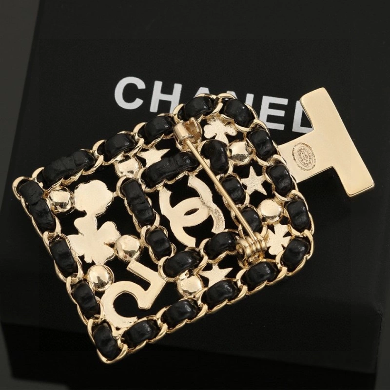 Chanel Brooches RelaxedFit 221779