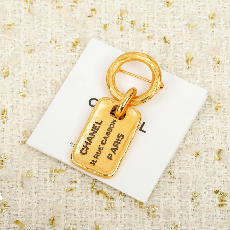 Comfortable Chanel Brooches 221776