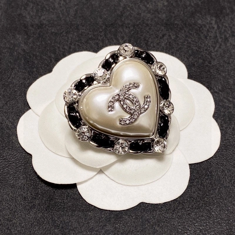 Colorful Chanel Brooches 221781