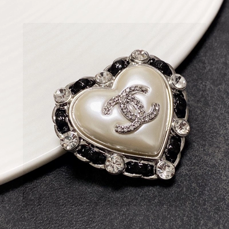 Colorful Chanel Brooches 221781