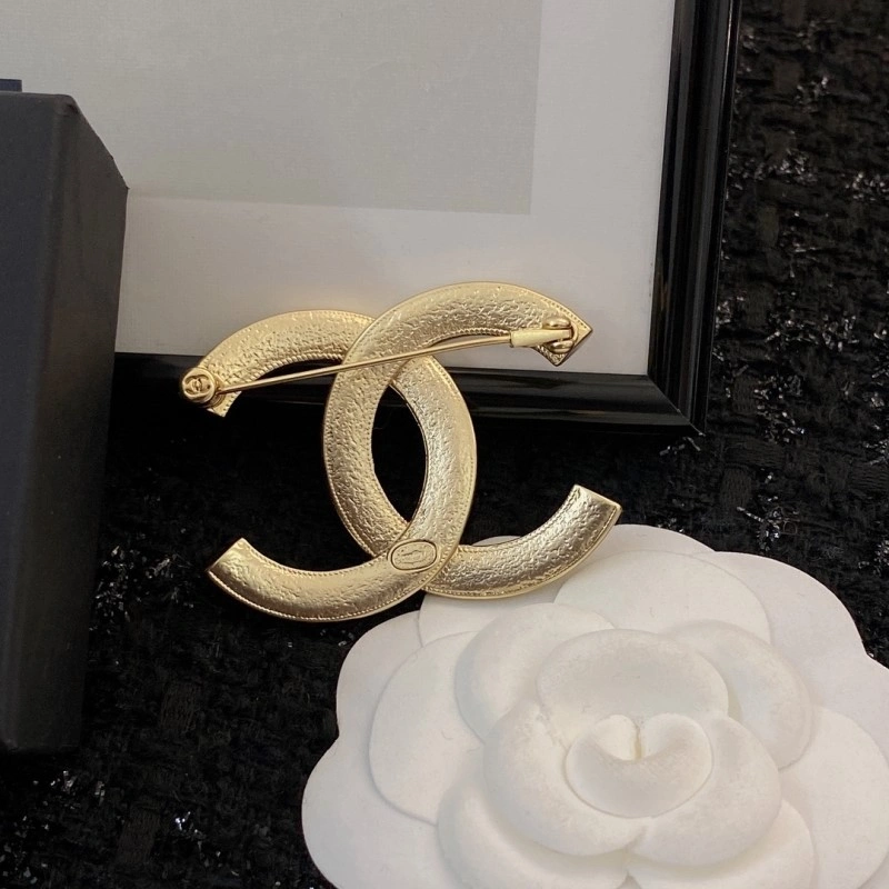 StreetReady Chanel Brooches 221775