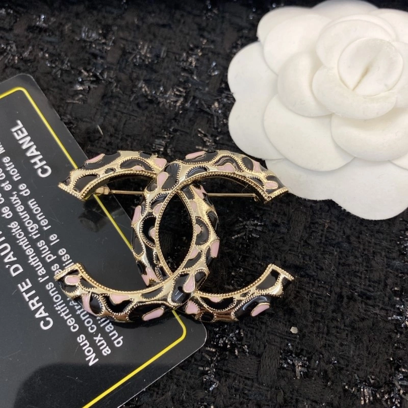 Packable Chanel Brooches 221769