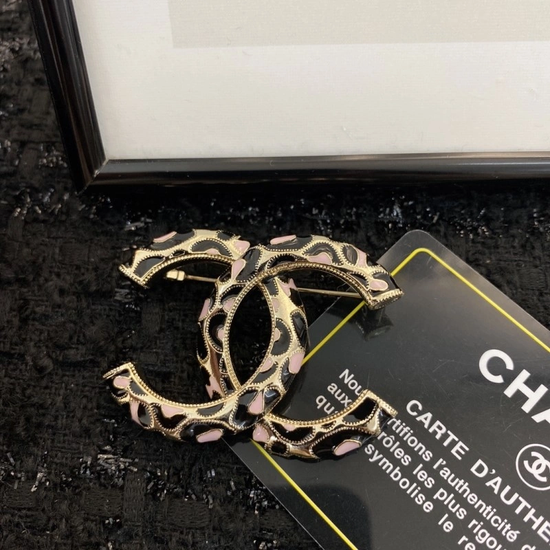 Packable Chanel Brooches 221769