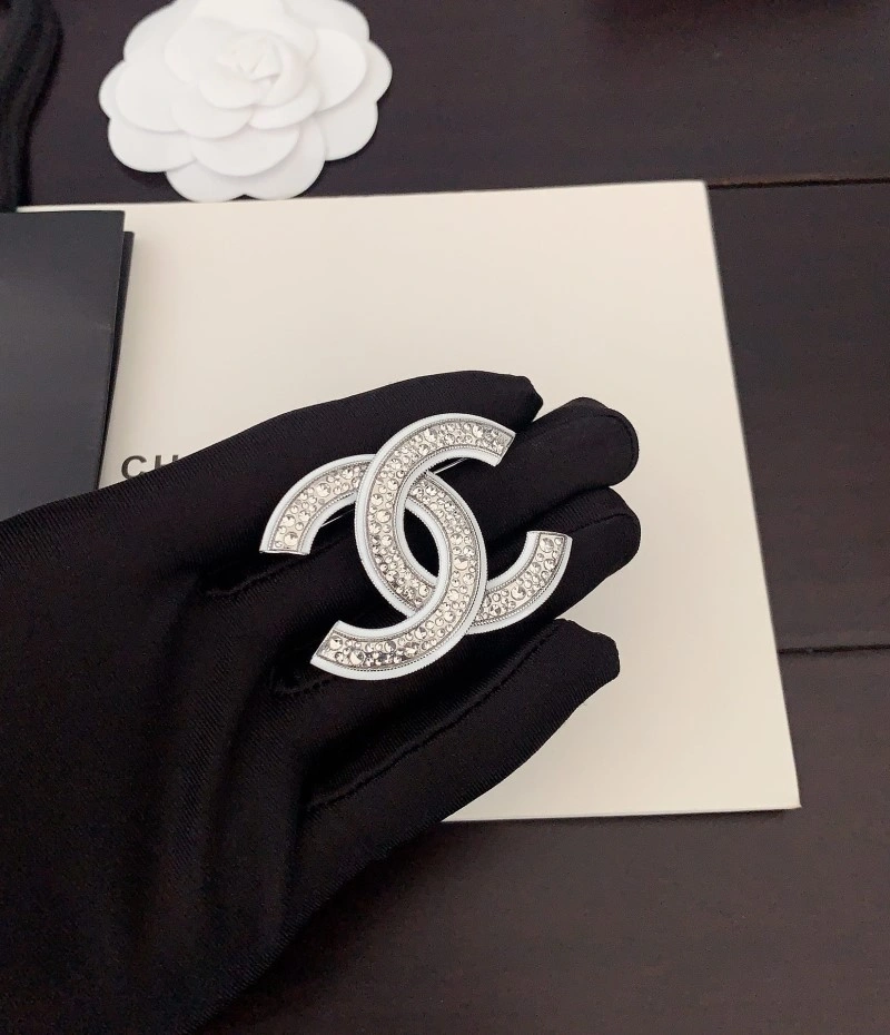 Chanel Brooches Durable 221824
