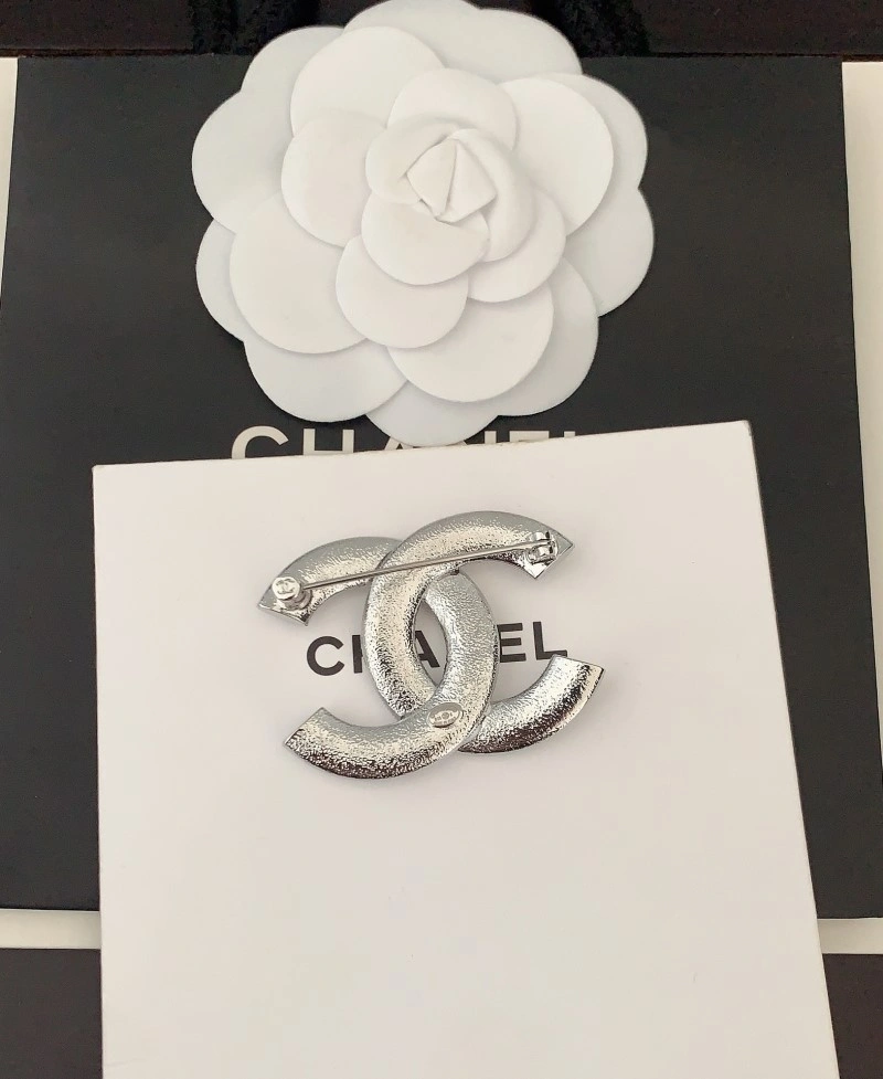 Chanel Brooches Durable 221824