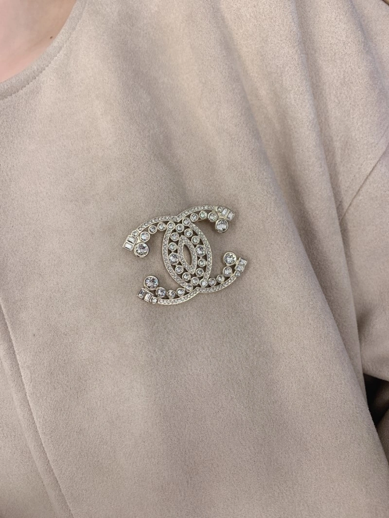 StreetReady Chanel Brooches 221761