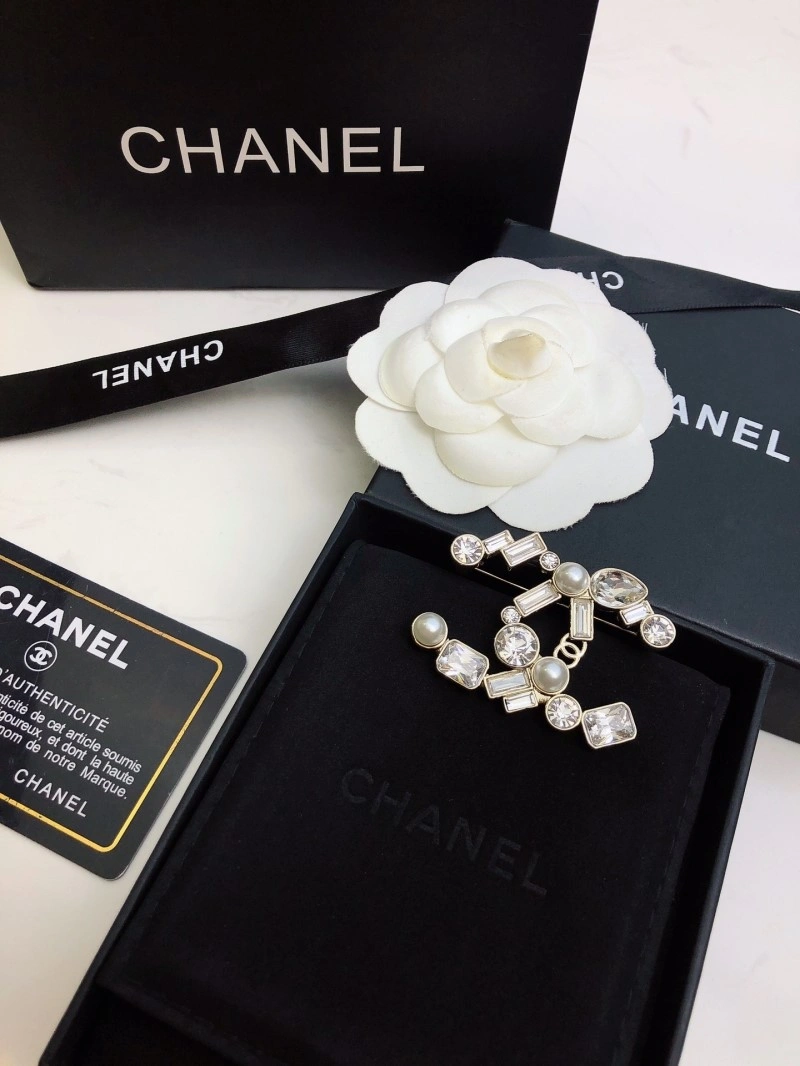 Chanel Brooches Sporty 221762