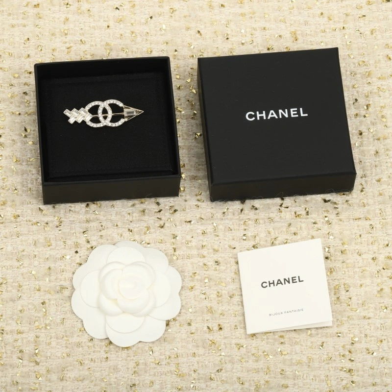 Tailored Chanel Brooches 221817