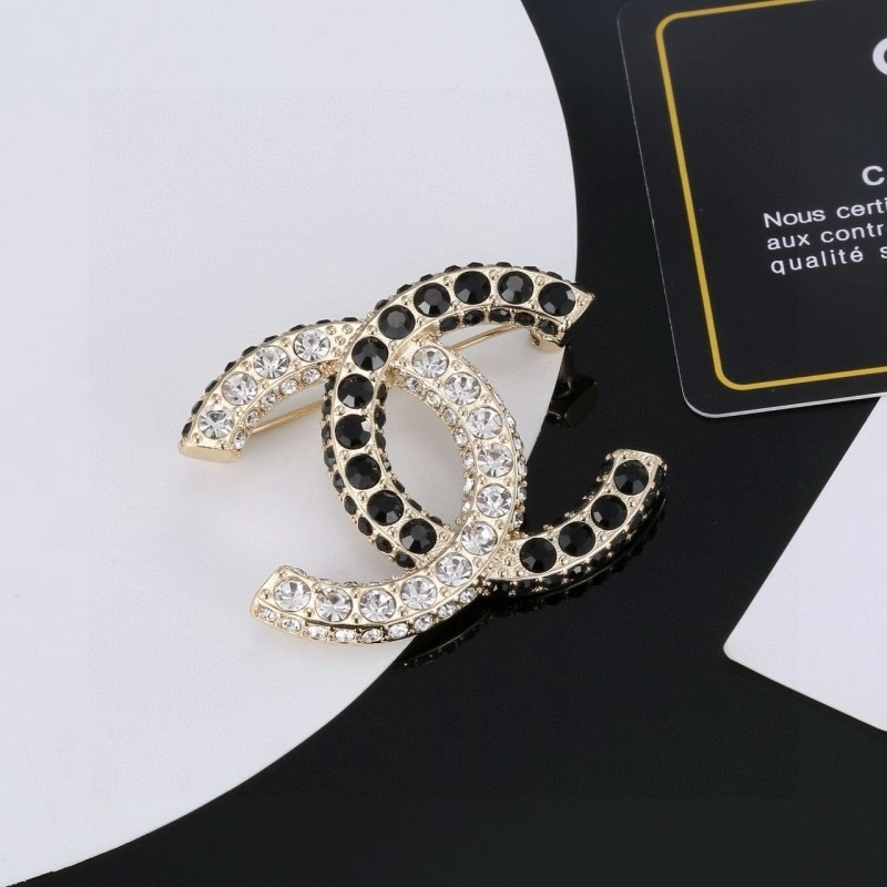 Versatile Chanel Brooches 221751