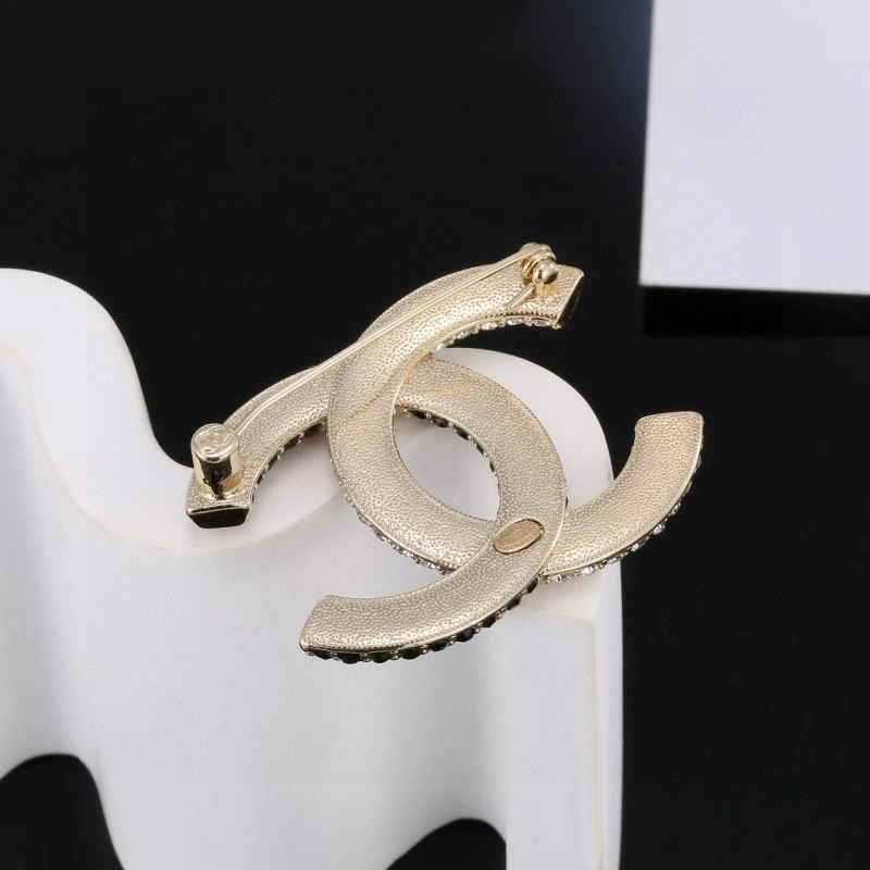 Versatile Chanel Brooches 221751
