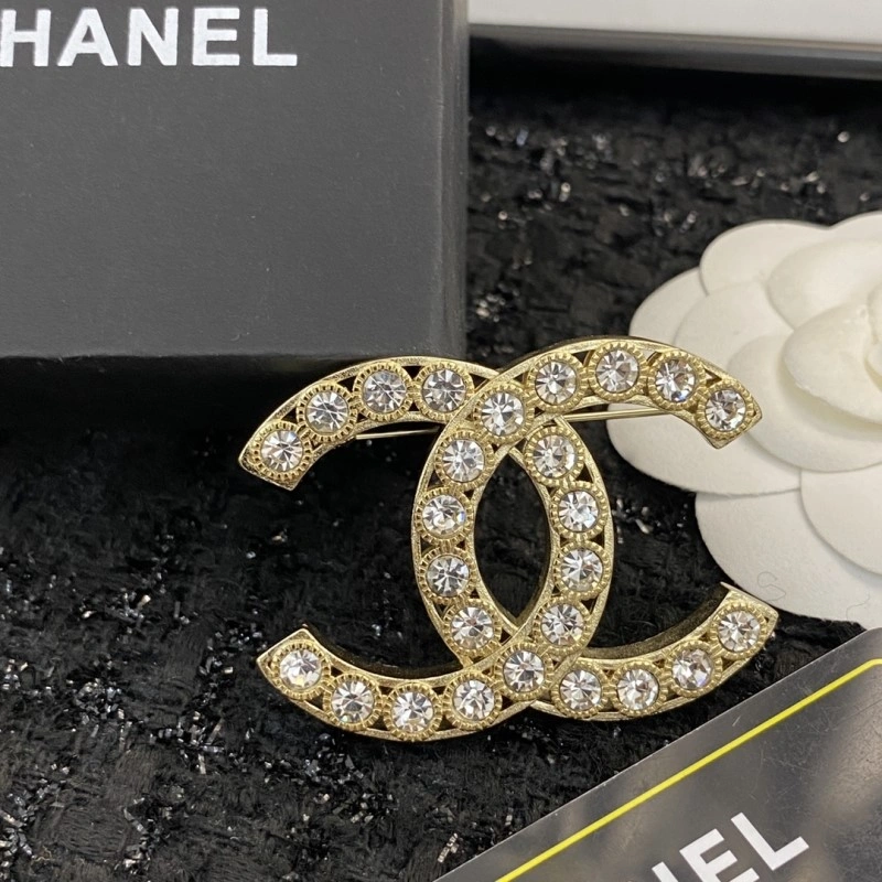 EyeCatching Chanel Brooches 221747