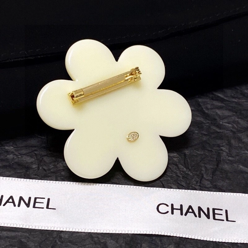 Chanel Brooches ModernLook 220392