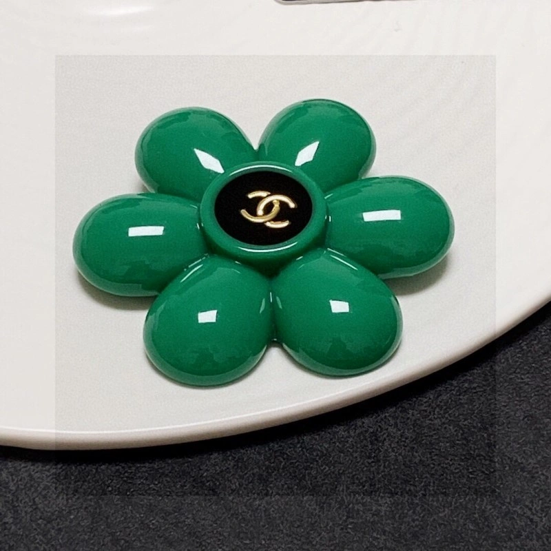 Chic Chanel Brooches 220399
