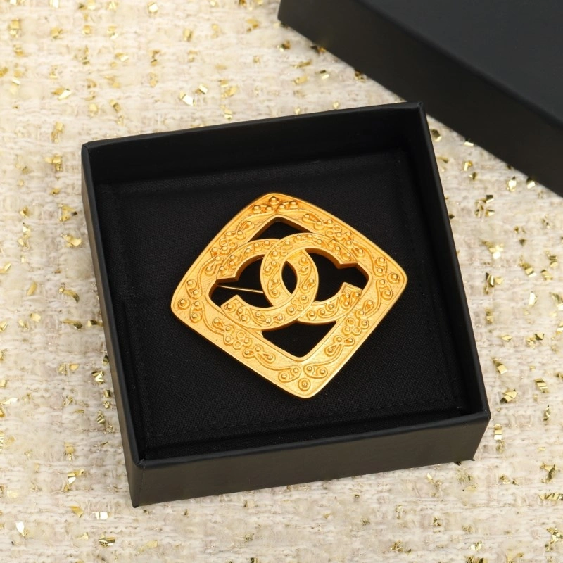 Chanel Brooches MultiPurpose 220367