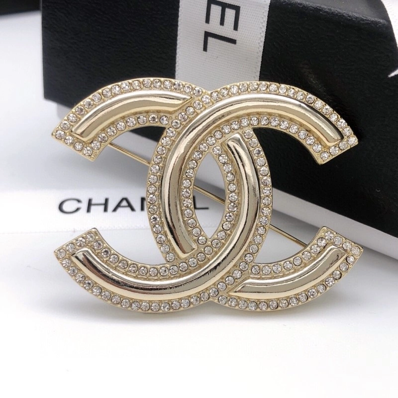 Chanel Brooches SmoothTexture 220401