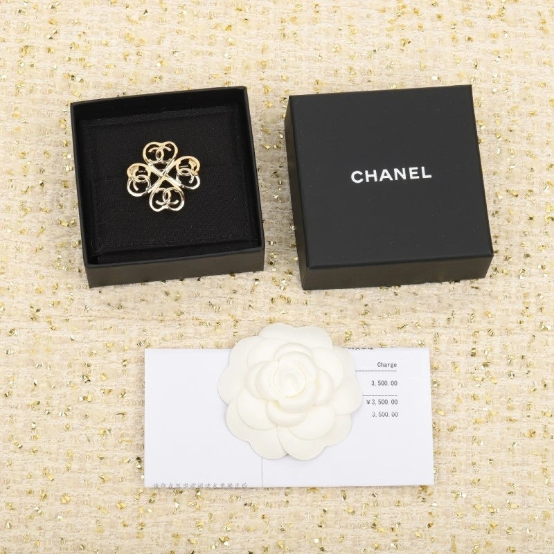 Chanel Brooches SmartChoice 220365