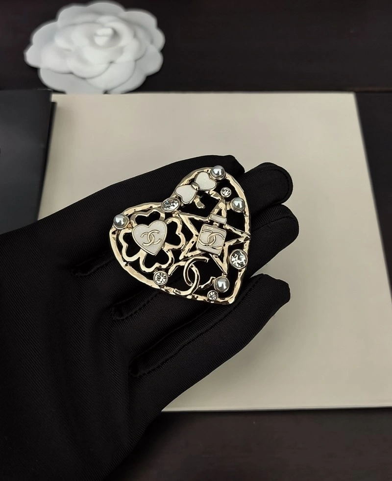 Trendsetting Chanel Brooches 220359