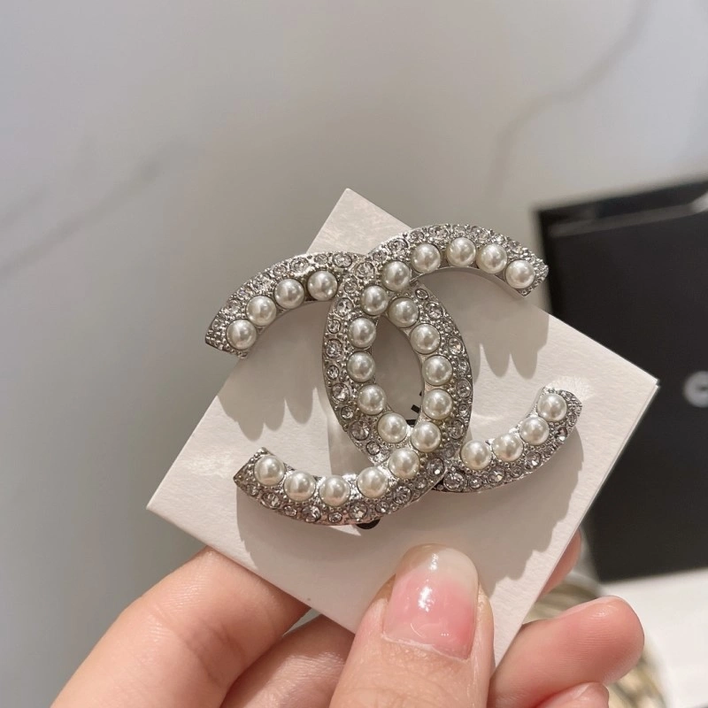 TimelessDesign Chanel Brooches 220415